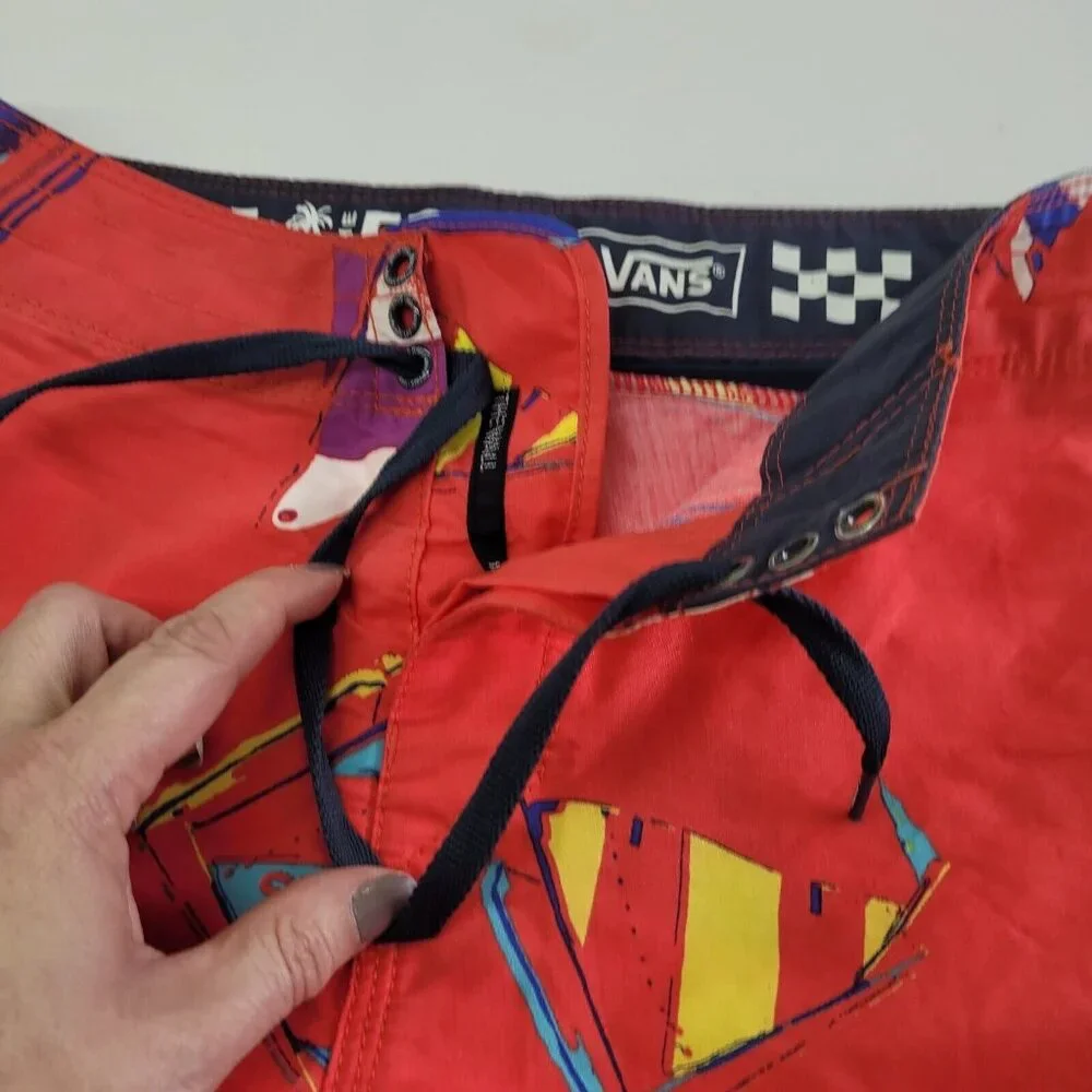 Vans Board Shorts Mens 30 Red Sailboat All Over Graphic Print‎ Cargo Pocket Surf